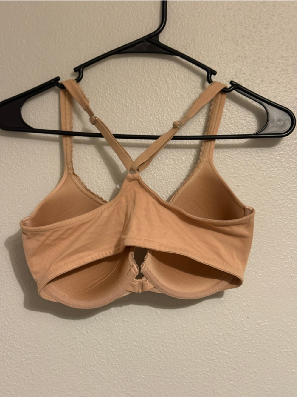Victoria’s Secret Body by Victoria Racerback Demi Bra 34DD - Picture 2 of 3